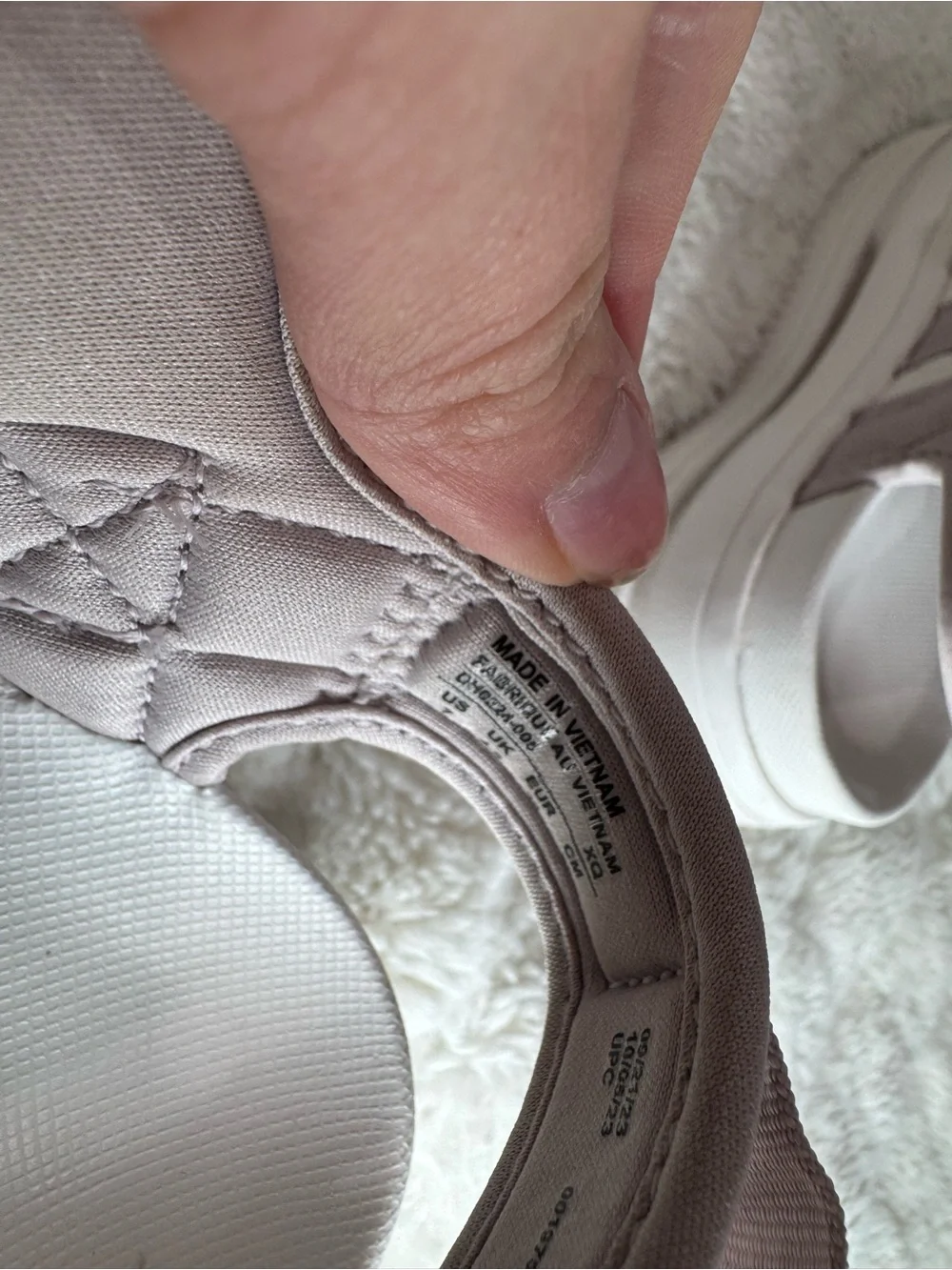 Nike Women’s Icon Classic Sandals in Platinum Violet - Picture 6 of 8